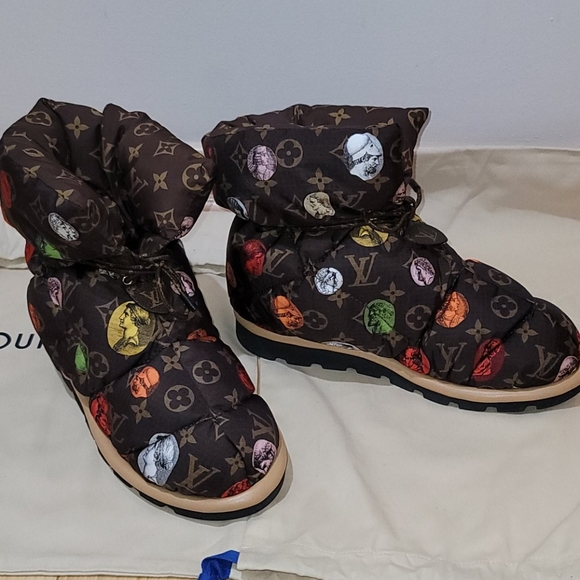 Louis Vuitton Pillow Water Repellent Monogram Boot Fornasetti Capsule Edition - Picture 3 of 17